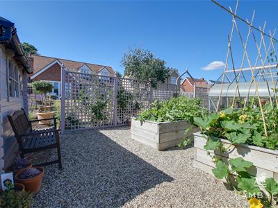 VEGETABLE GARDEN